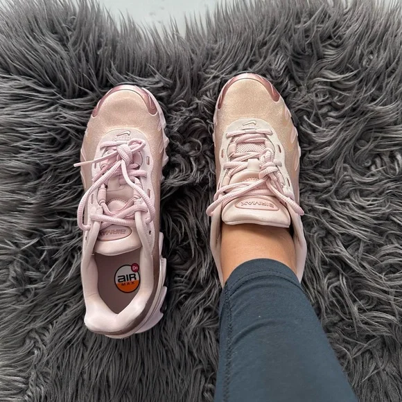 Nike Air Max DN8 - Picture 3 of 10